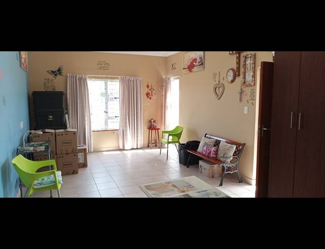 2 BEDROOM HOUSE FOR SALE IN FOUNTAINS ESTATE BUSINESS PARK